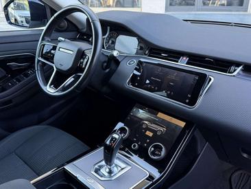 Land Rover Range Rover Evoque P160 — photo 16