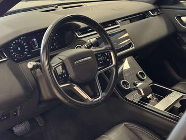 Land Rover Range Rover Velar D200 — photo 12