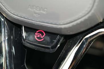 Land Rover Range Rover Sport SV — photo 14