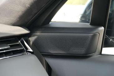 Land Rover Range Rover Sport SV — photo 23