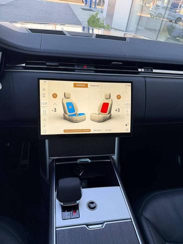 Land Rover Range Rover D350 — photo 17