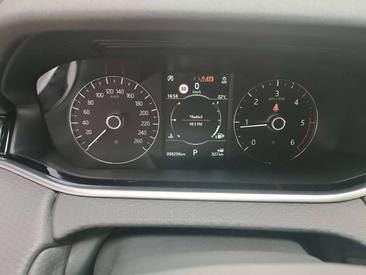 Land Rover Range Rover Evoque D150 — photo 8