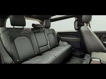 Land Rover Defender D250 — photo 7