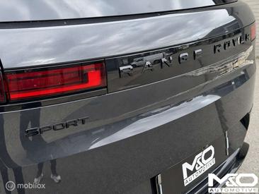 Land Rover Range Rover Sport P550e — photo 18