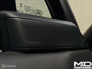 Land Rover Range Rover Sport P550e — photo 22