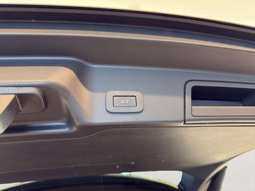 Land Rover Range Rover Evoque D165 — photo 25