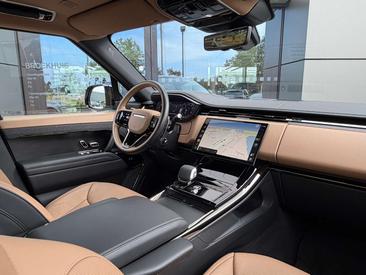 Land Rover Range Rover Sport P550e — photo 9