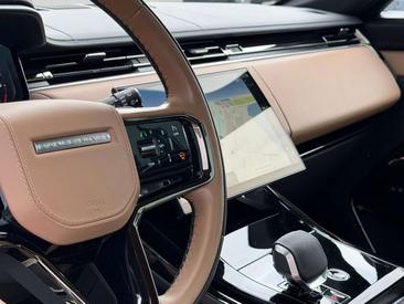 Land Rover Range Rover Sport P550e — photo 17