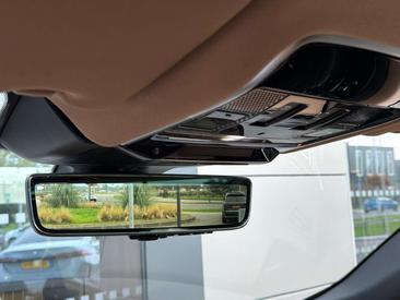 Land Rover Range Rover Sport P550e — photo 19