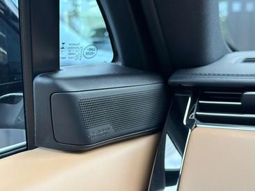 Land Rover Range Rover Sport P550e — photo 20