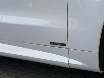 Land Rover Range Rover Sport P550e — photo 26