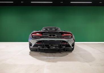 McLaren 750S — photo 8