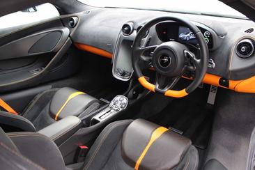 McLaren 570S — photo 8