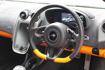 McLaren 570S — photo 12
