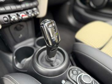 Mini Cabriolet Cabriolet Cooper C — photo 21