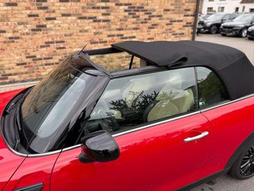 Mini Cabriolet Cabriolet Cooper C — photo 24