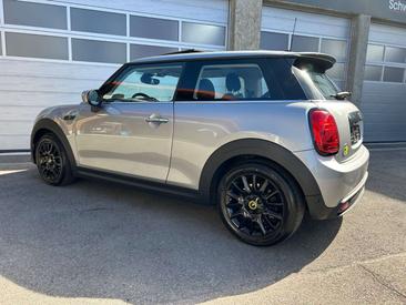 Mini 3 Portes Berline Cooper SE — photo 18