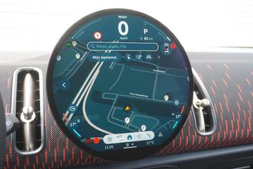 Mini Countryman Cooper E — photo 12
