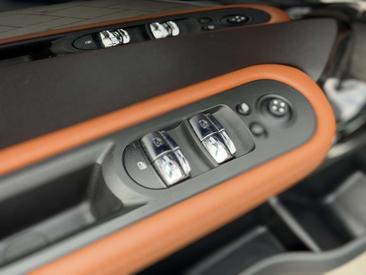 Mini Countryman Cooper SE ALL4 — photo 33