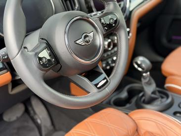 Mini Countryman Cooper SE ALL4 — photo 34