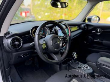 Mini 3 Portes Berline Cooper SE — photo 9