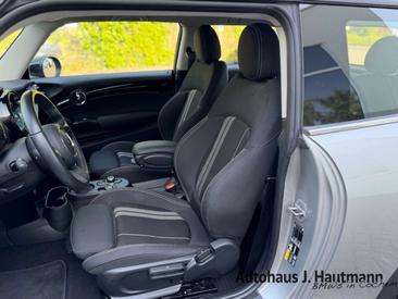 Mini 3 Portes Berline Cooper SE — photo 10