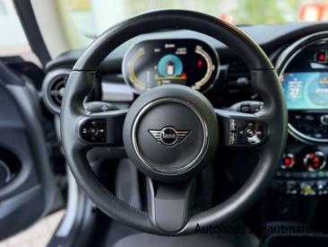 Mini 3 Portes Berline Cooper SE — photo 12