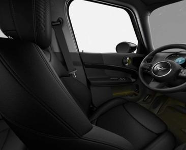 Mini Countryman Cooper SE ALL4 — photo 10