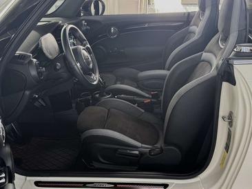 Mini Cabriolet Cabriolet Cooper S — photo 32