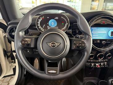 Mini Cabriolet Cabriolet Cooper S — photo 49