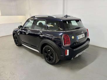 Mini Countryman Cooper SE ALL4 — photo 8