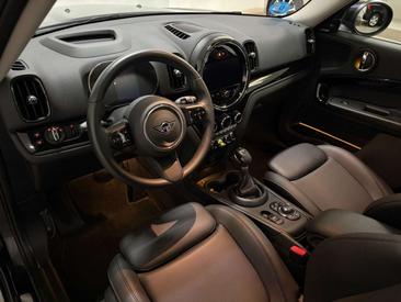Mini Countryman Cooper SE ALL4 — photo 11