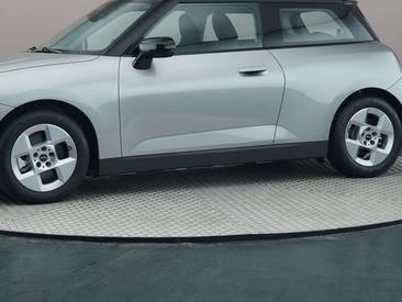 Mini Cooper Electric Berline Cooper SE — photo 18