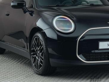 Mini Cooper Electric Berline Cooper SE — photo 19