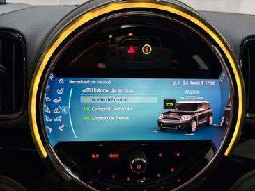 Mini Countryman Cooper SE ALL4 — photo 26