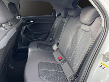 Audi A1 Allstreet 30 TFSI S Tronic — photo 13
