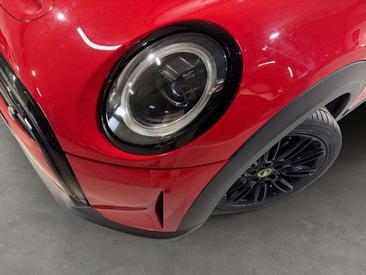 Mini 3 Portes Berline Cooper SE — photo 6