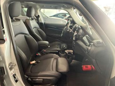 Mini 5 Portes Berline Cooper S — photo 12