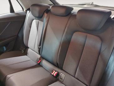 Audi Q2 30 TDI — photo 7