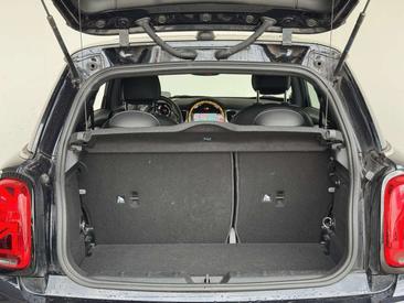Mini 3 Portes Berline Cooper SE — photo 8