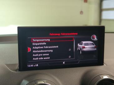 Audi Q2 30 TDI — photo 18