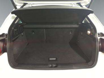 Audi Q2 30 TDI — photo 21