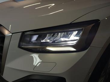 Audi Q2 30 TDI — photo 22
