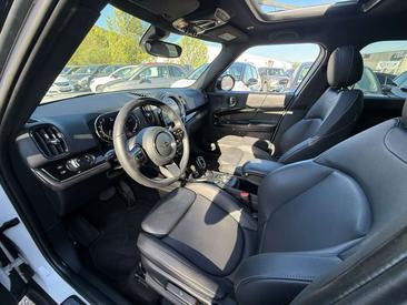 Mini Countryman COOPER D — photo 7