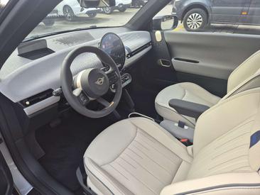 Mini 3 Portes Berline Cooper SE — photo 6