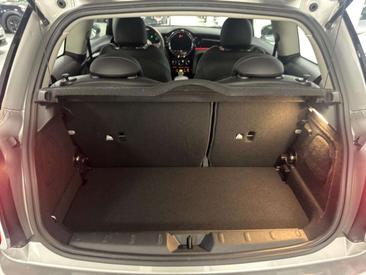 Mini 3 Portes Berline Cooper SE — photo 19