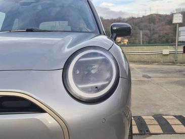 Mini 3 Portes Berline Cooper SE — photo 17