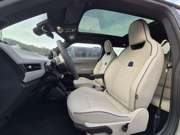 Mini 3 Portes Berline Cooper SE — photo 19