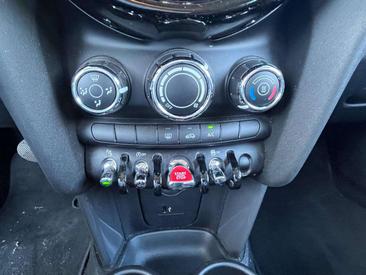 Mini 3 Portes Berline One — photo 8