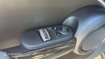 Mini 3 Portes Berline Cooper SE — photo 15
